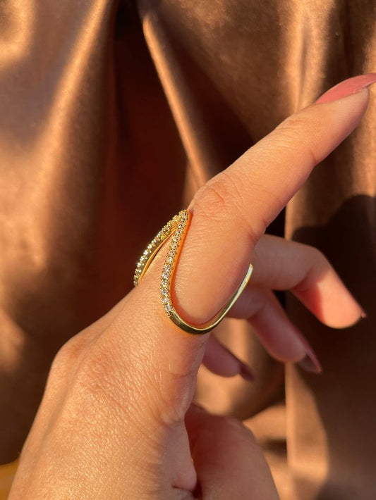 V Shape Diamond Gold Ring