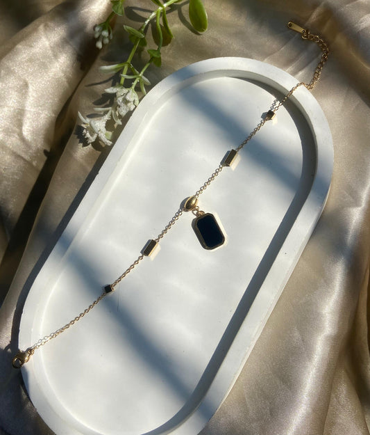 Sleek Horizon Bracelet (Gold & Black)