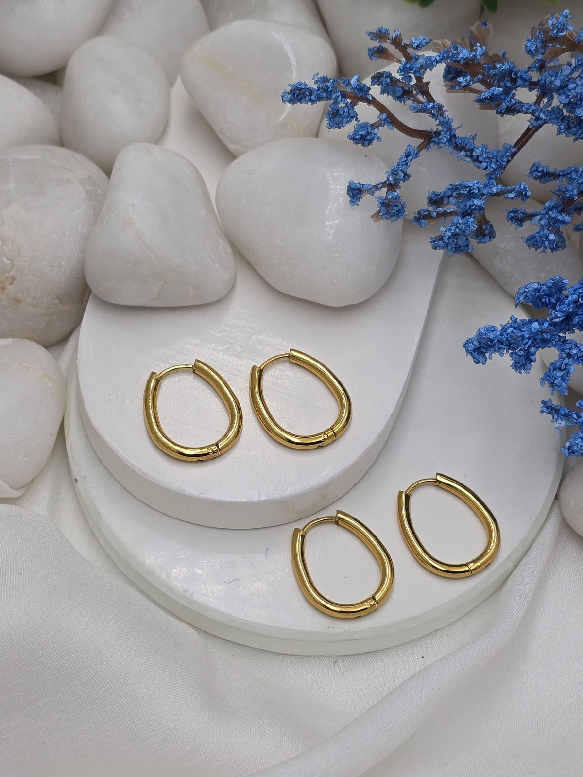 Oval Teardrop huggie Hoop Earrings