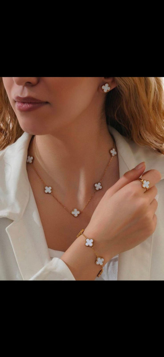 White Clover Set